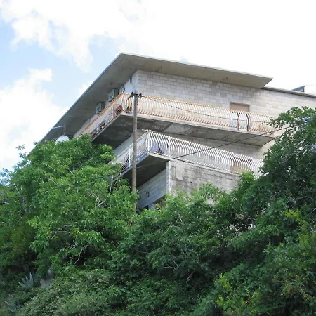 Acapulco Apartment *